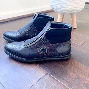 Alice + Olivia Roland High Top Sneakers